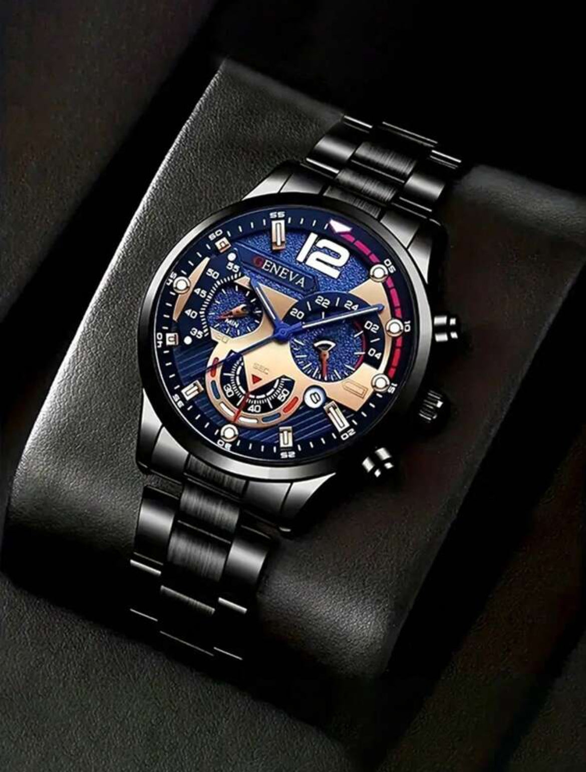 Montre luxueuse pour homme à quartz analogique.